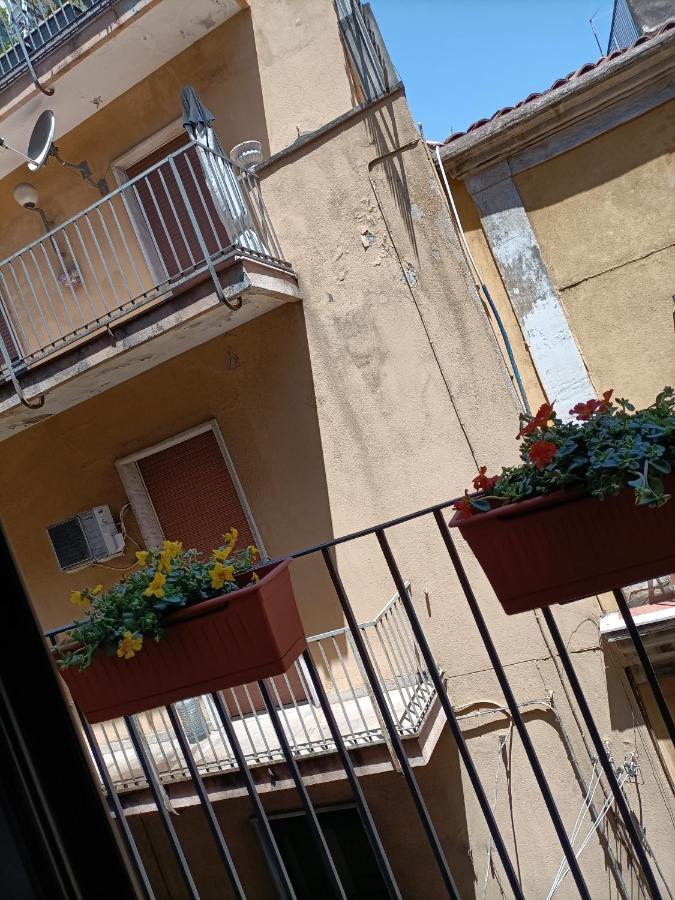 Residenza La Vecchia Cattedrale Catania Exterior photo